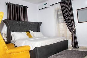 Loomzy Suites and Apartments