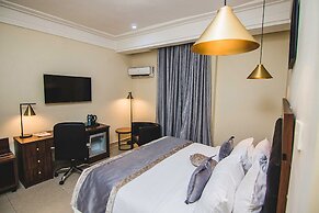 Loomzy Suites and Apartments