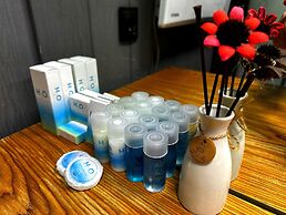 Runaway House - Qalaciq