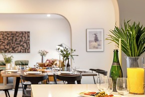 The Outrider by AvantStay Chic Stay Close to Broadway