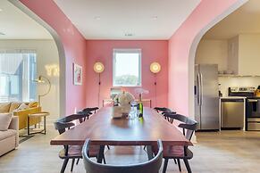 The Outrider by AvantStay Chic Stay Close to Broadway