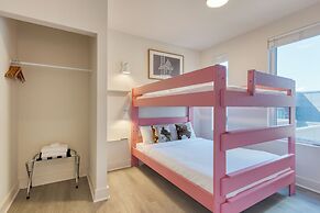 The Outrider by AvantStay Chic Stay Close to Broadway