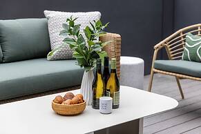 The Outrider by AvantStay Chic Stay Close to Broadway