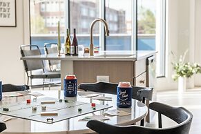 The Outrider by AvantStay Chic Stay Close to Broadway