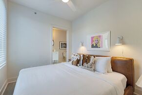 The Outrider by AvantStay Chic Stay Close to Broadway