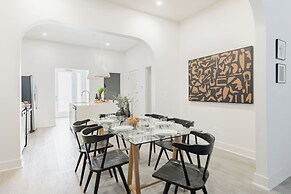 The Outrider by AvantStay Chic Stay Close to Broadway