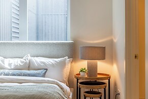 The Outrider by AvantStay Chic Stay Close to Broadway