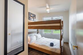 The Outrider by AvantStay Chic Stay Close to Broadway