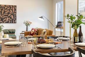 The Outrider by AvantStay Chic Stay Close to Broadway