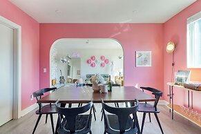 The Outrider by AvantStay Chic Stay Close to Broadway