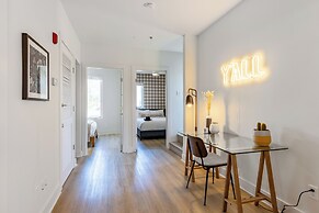 The Outrider by AvantStay Chic Stay Close to Broadway