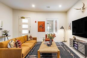 The Outrider by AvantStay Chic Stay Close to Broadway