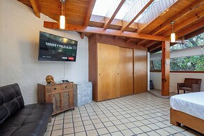 Beautiful Country House Pool & Views