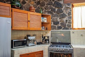 Beautiful Country House Pool & Views