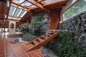 Beautiful Country House Pool & Views