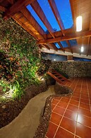 Beautiful Country House Pool & Views