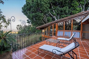 Beautiful Country House Pool & Views
