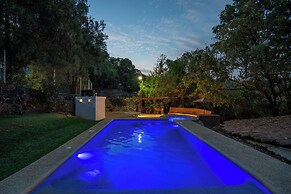 Beautiful Country House Pool & Views