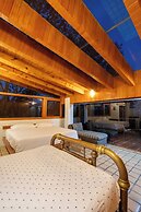 Beautiful Country House Pool & Views