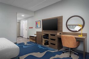 Hampton Inn & Suites Naples South