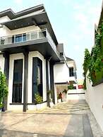 Platino Hotel and Suites Lekki