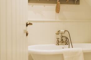 Rockpool Cottage 5 Buckingham Mews Coastal Retreat