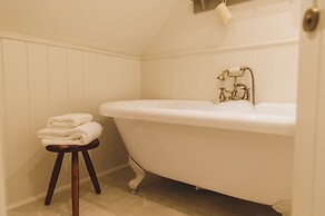 Rockpool Cottage 5 Buckingham Mews Coastal Retreat
