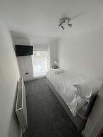 Tydfil Retreat - 3 Bedroom Cozy House