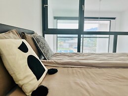 Modern and Comfortable Studio Apartment