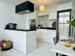 Modern and Comfortable Studio Apartment