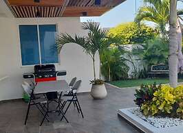 Quinta Moderna Piscina Privada Via Girar