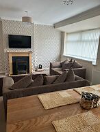 Crynallt Road Apartment - Neath