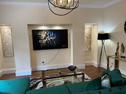 Glasgow Central Paradise - Spacious 3- Bed House