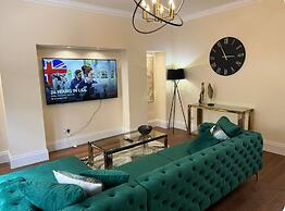 Glasgow Central Paradise - Spacious 3- Bed House