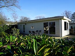 Nice Chalet in a Holiday Park, Adjacent to the Hoge Veluwe National Pa