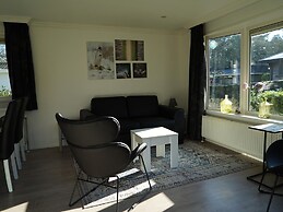 Nice Chalet in a Holiday Park, Adjacent to the Hoge Veluwe National Pa
