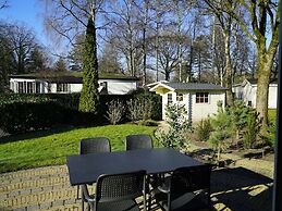 Nice Chalet in a Holiday Park, Adjacent to the Hoge Veluwe National Pa
