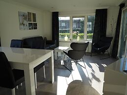 Nice Chalet in a Holiday Park, Adjacent to the Hoge Veluwe National Pa