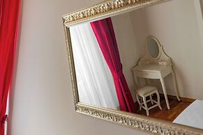 La casa Magenta by Wonderful Italy