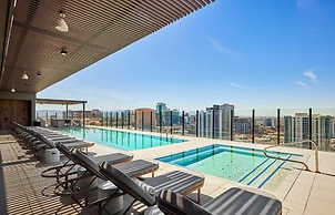 Global Luxury Suites at Downtown Phoenix