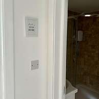 Central London Trendy Apartment
