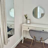 Central London Trendy Apartment