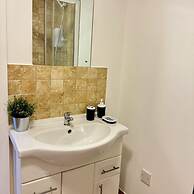 Central London Trendy Apartment