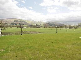 Dee Valley Country Escape - Sleeps 4 & Hot Tub