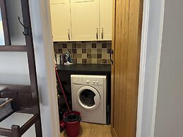 Dee Valley Country Escape - Sleeps 4 & Hot Tub