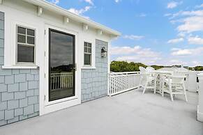 Blue Heron Manor by Avantstay Ocean View + Saltwater Pool