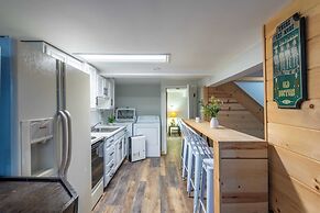 Arcade, Sports Bar, Deck Living, Fire Pit, Near the Lake! Sasa by Avan