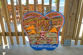 Frisky Flip Flopper by Avantstay Pool + Views