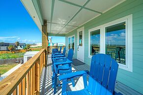 Frisky Flip Flopper by Avantstay Pool + Views