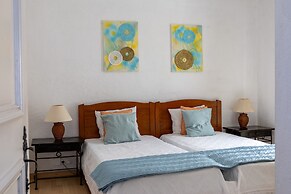 Lagos Sea and Pool Piedade Villa